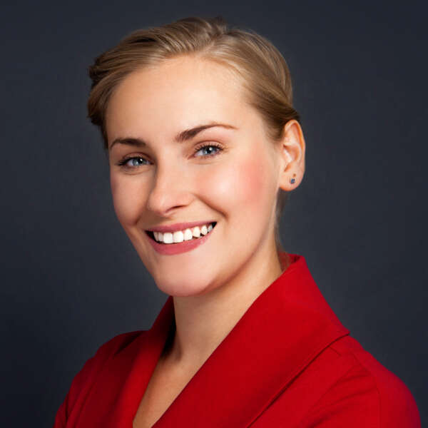 Ms. Elena García
